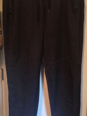 Women’s Black Drawstring Jogger Pants